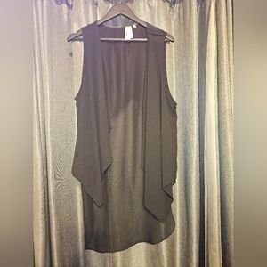 Women's Black Sleeveless Dress up Vest- size XL